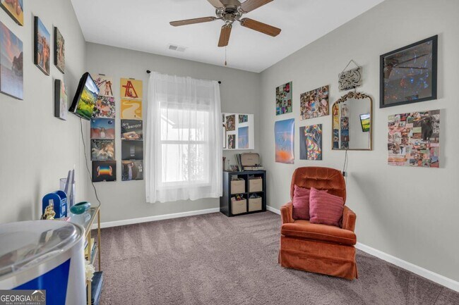 Building Photo - 1954 Sanford Dr