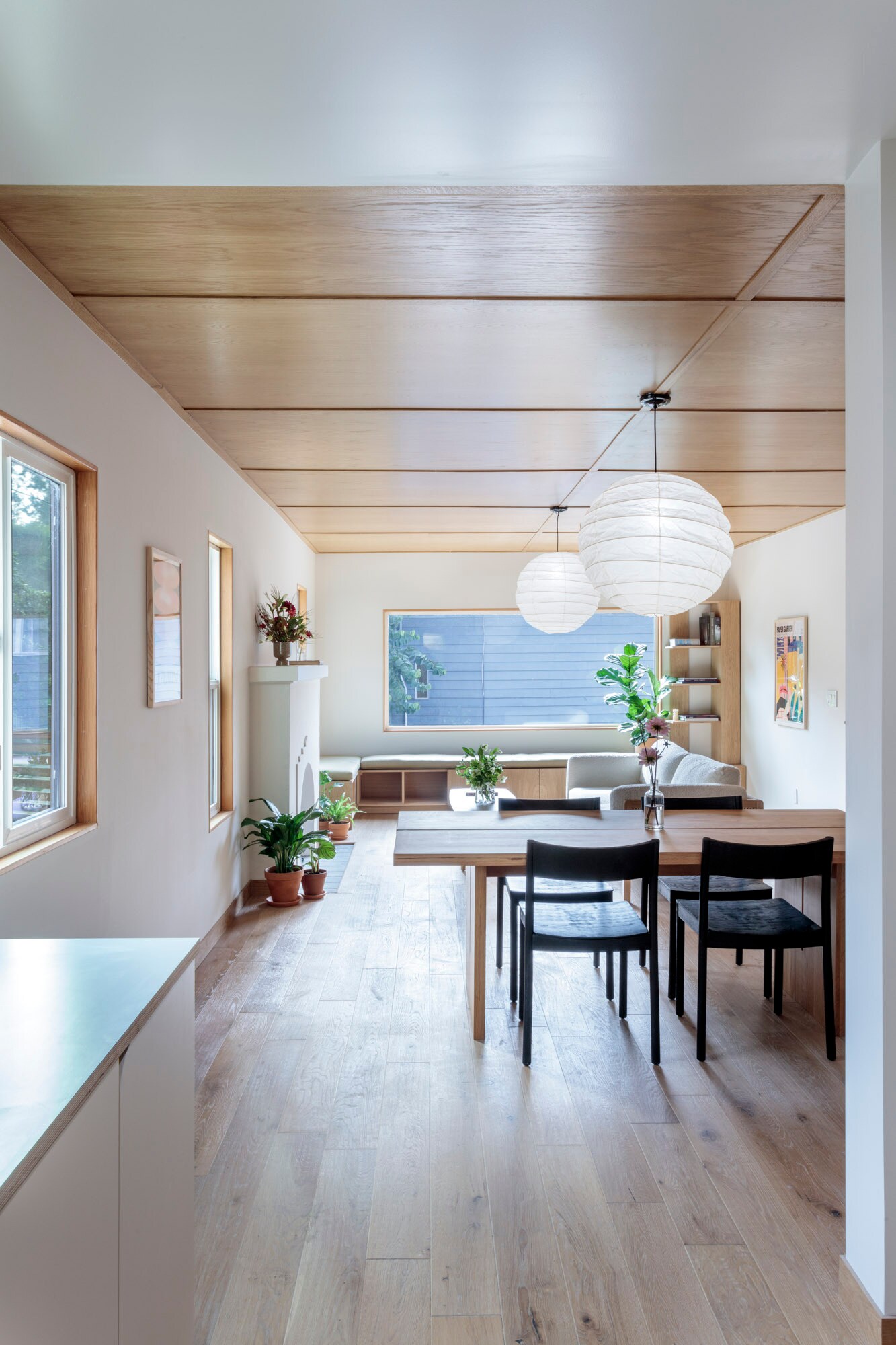 Building Photo - 3361 Hamilton Way