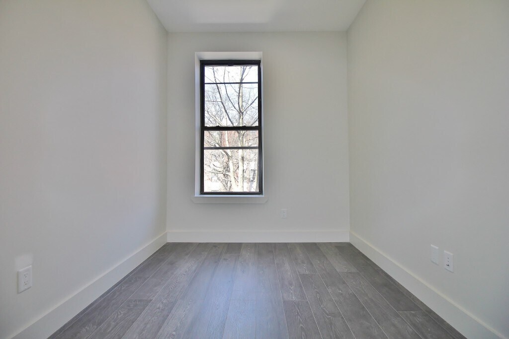 Building Photo - NEW & Spacious Modern 1 BED in Bed Stuy