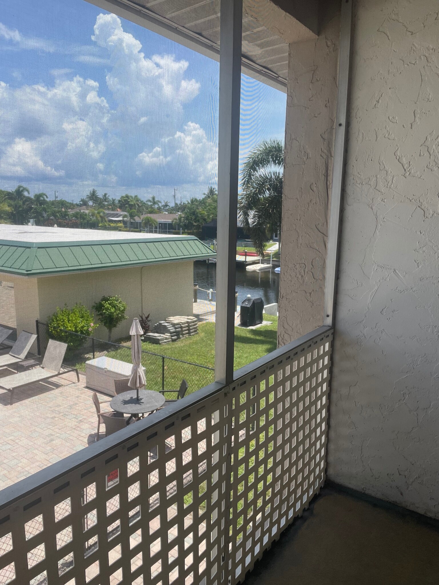 Building Photo - 3907 Del Prado Blvd S