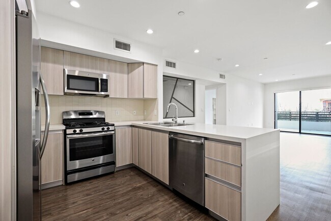 Building Photo - Hayworth Hyde by Wiseman