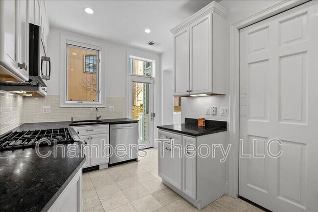 Building Photo - 2355 Ashmead Pl NW