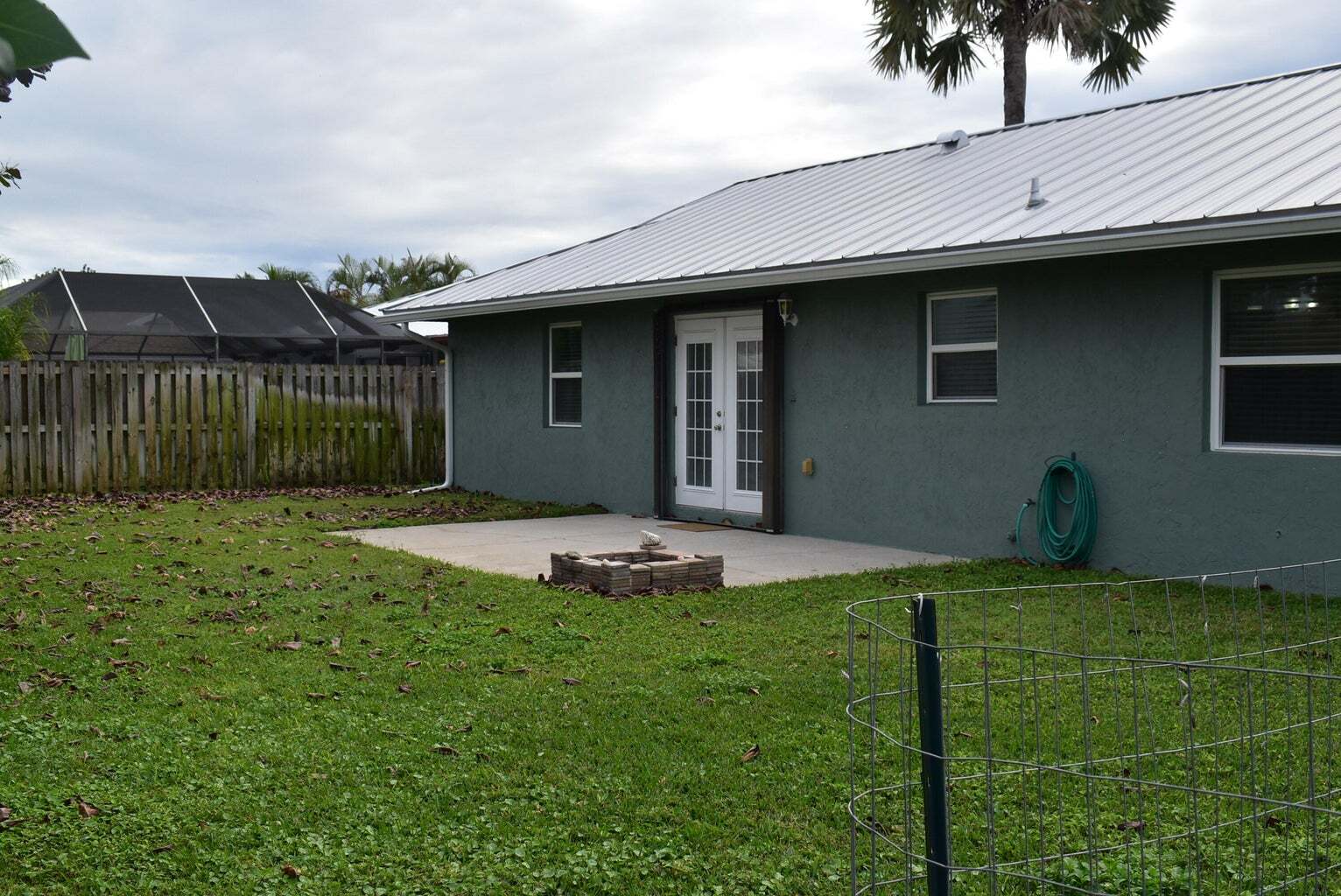 Building Photo - 826 Palama Way