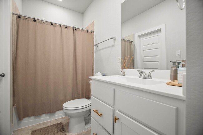 Building Photo - 5010 Vly Wind Ct