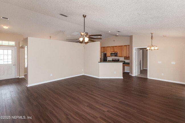Building Photo - 1282 Summit Oaks Dr E