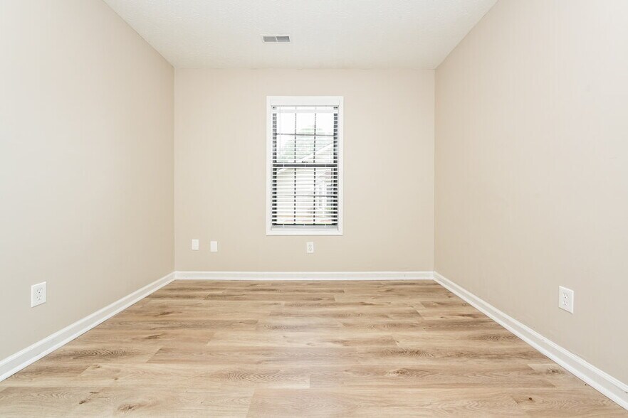 Building Photo - 8983 Habersham Dr