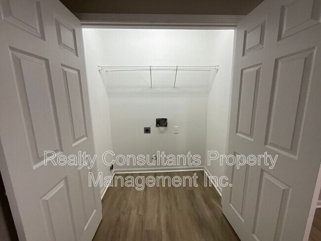 Building Photo - 1506 Hidden Creek Terrace