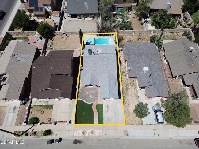 Building Photo - 11409 Chickasaw Dr