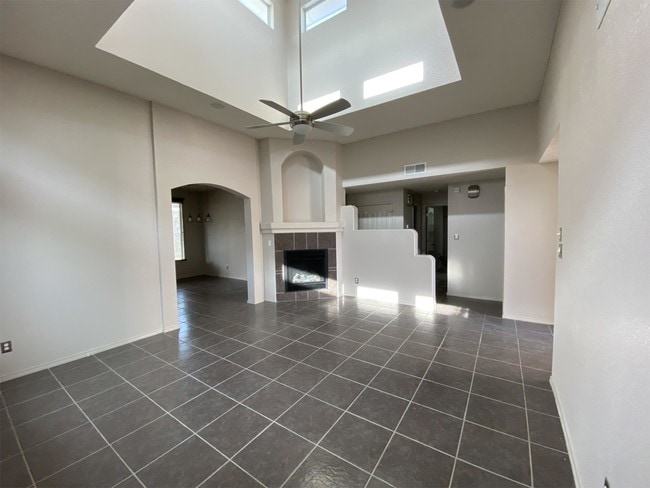 Building Photo - 12564 Western Gull Dr