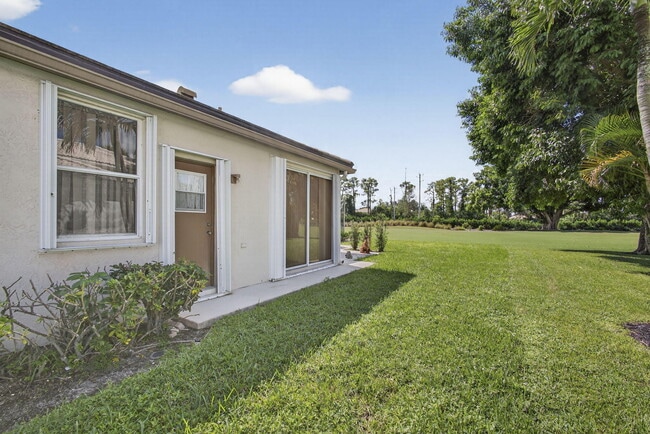 Building Photo - 4912 Exeter Estate Ln