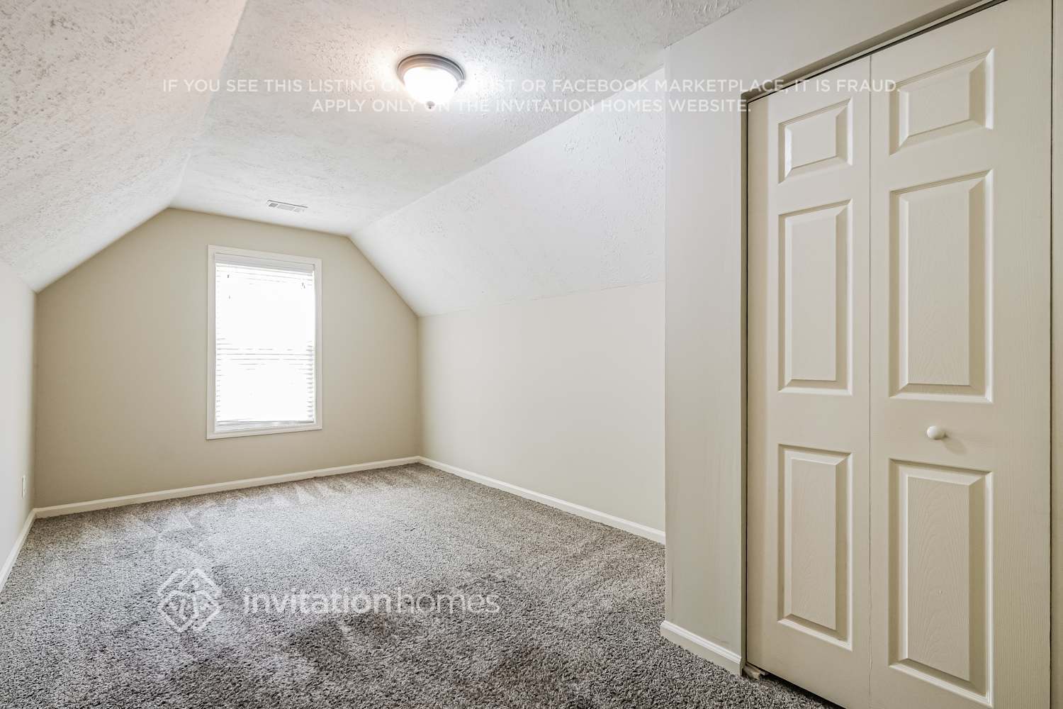 Building Photo - 2604 Carolina Ct