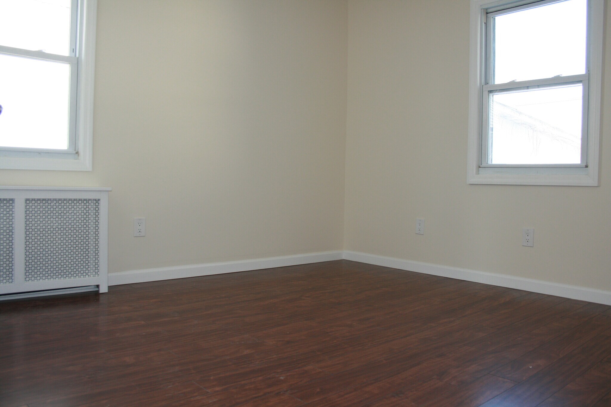 Building Photo - 455 E Chester St