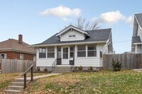 Building Photo - MOVE-IN READY!!!!