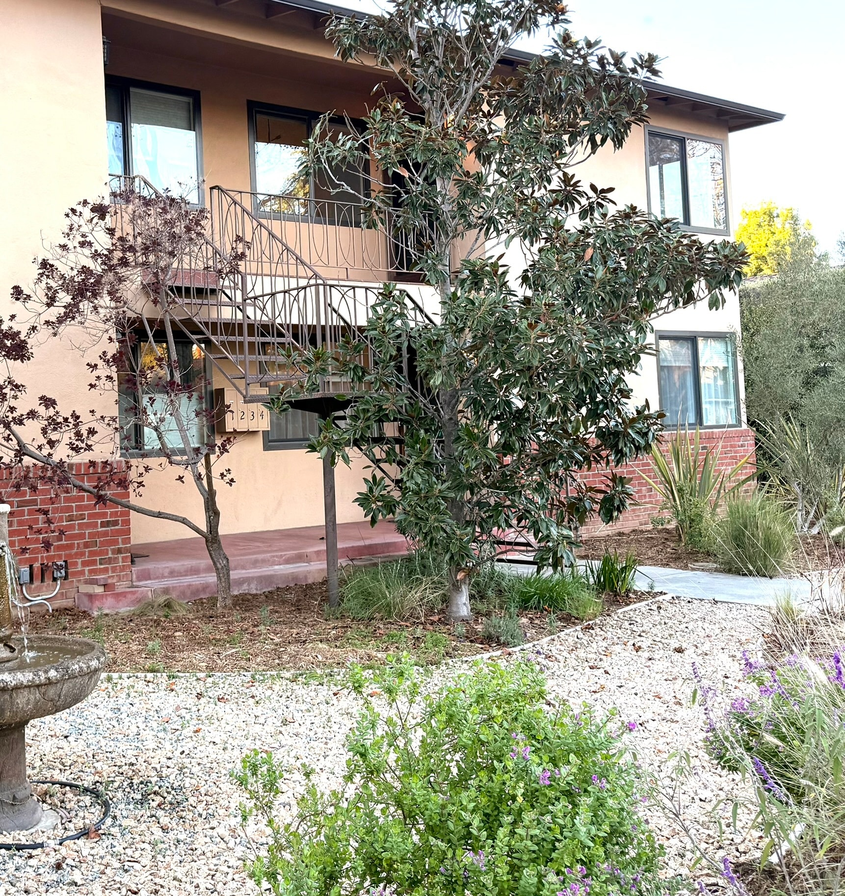 Beautiful 4-plex in walkable neighborhood - 496 Sherwood Way