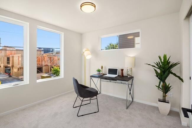 Building Photo - New Ballard Townhome