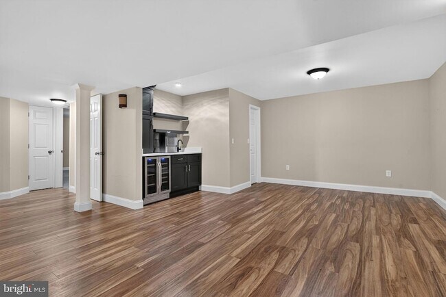 Building Photo - 1417 Hammock Way