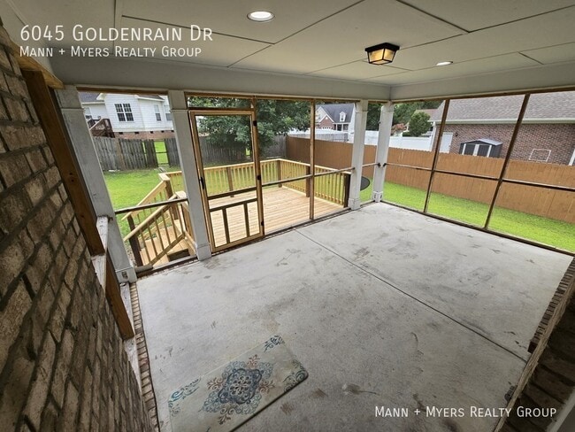 Building Photo - 6045 Goldenrain Dr