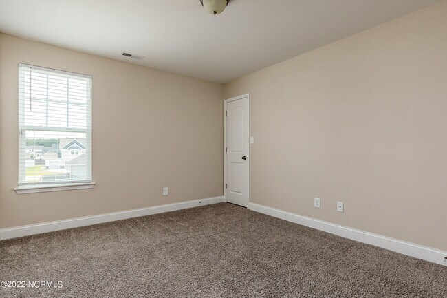 Building Photo - 290 Brentmoor Dr