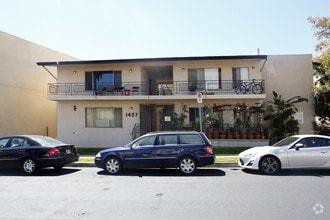 Building Photo - 1427 Amherst Ave