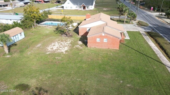 Building Photo - 607 N Star Ave