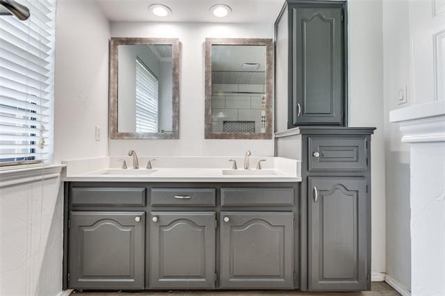 Building Photo - 7409 Hardwick Dr