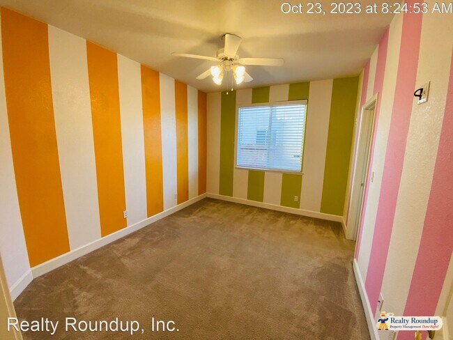 Building Photo - 4 br, 3 bath House - 6230 Ravenna Way