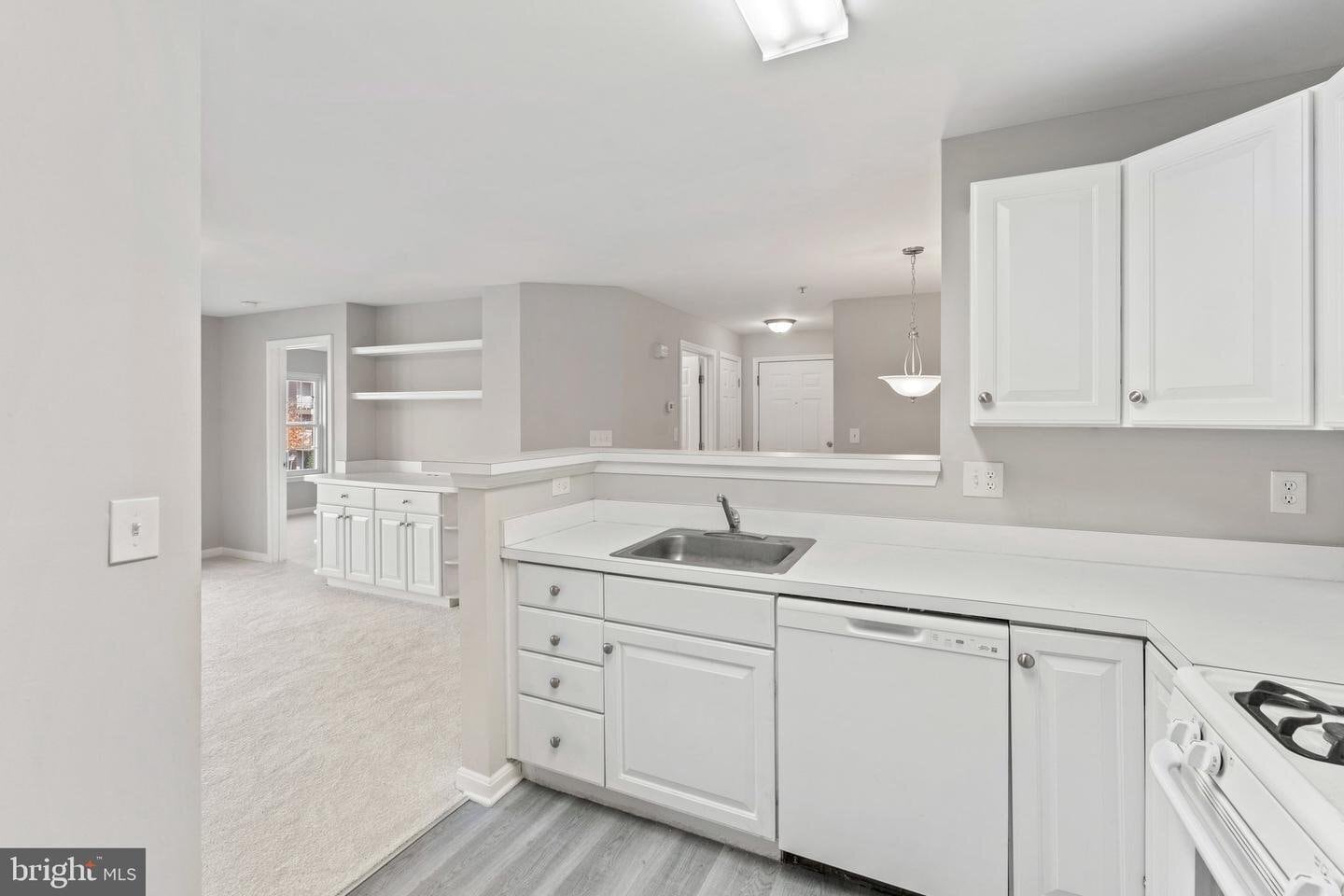Building Photo - 1060 Gardenview Loop