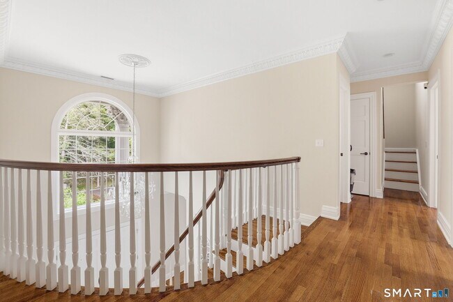 Building Photo - 18 W Haviland Ln