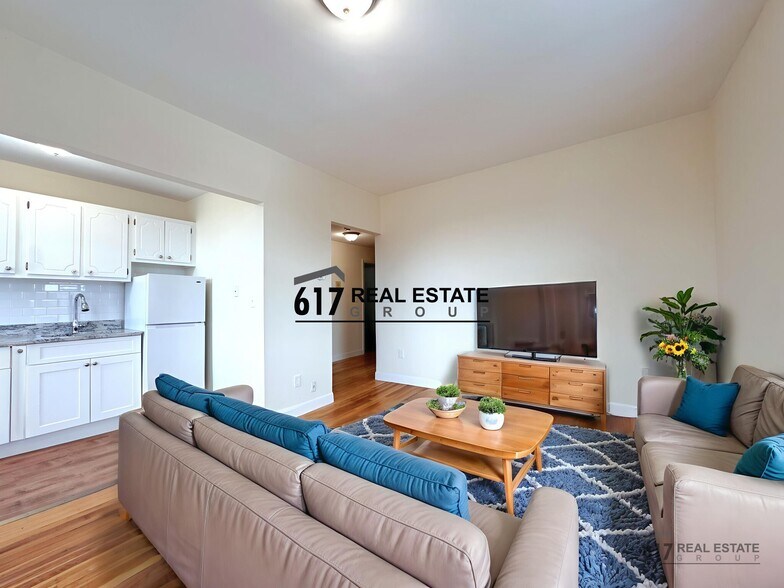 Building Photo - 64 Brighton Ave