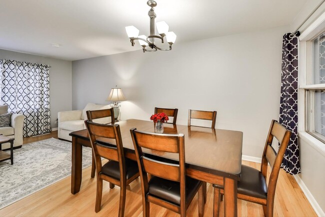 Building Photo - 6 S Waterman Ave