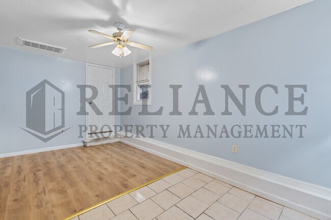 Building Photo - 1249 N Pershing St