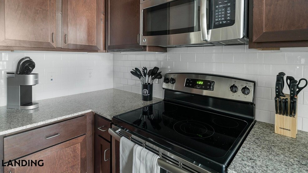 Building Photo - 155 Birdsall St