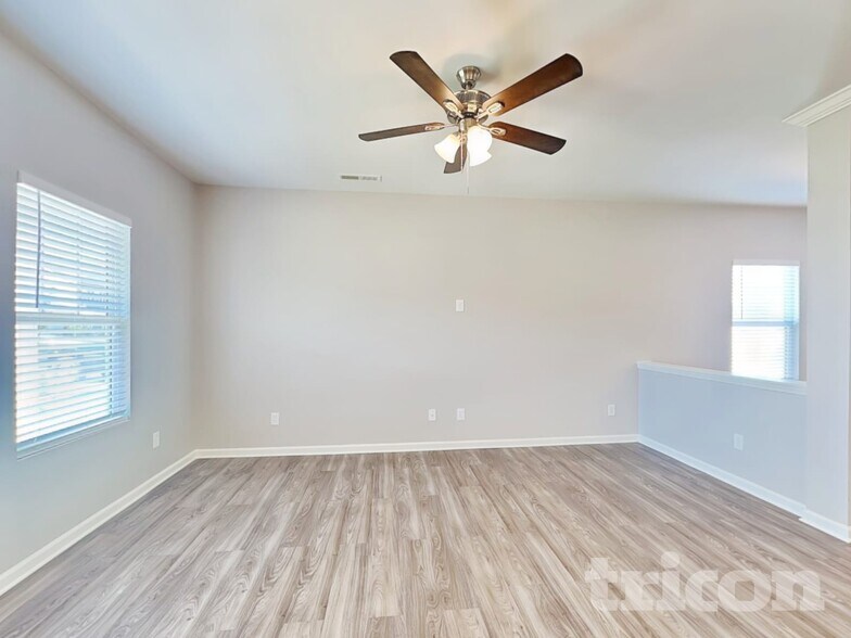 Building Photo - 531 Comfort Wy