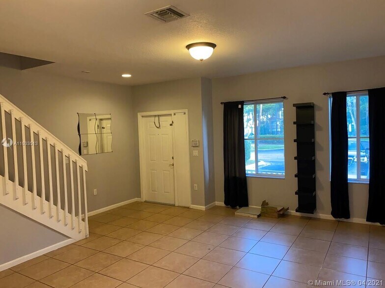 Building Photo - 8273 SW 25th Ct