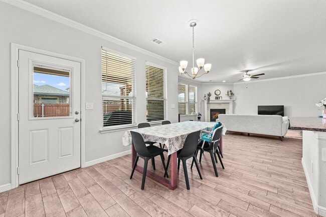 Building Photo - 602 Dupont Ct