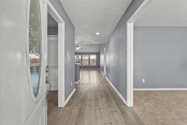 Building Photo - 2826 Wood Hollow Dr