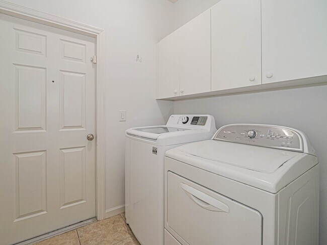 Building Photo - 1485 Caddy Ct