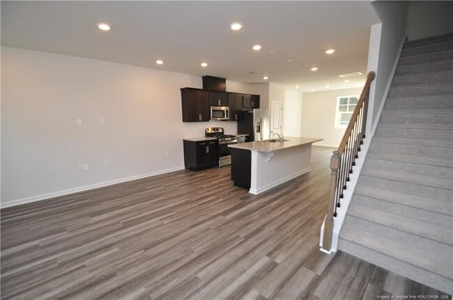 Building Photo - 1009 Shoreside Dr