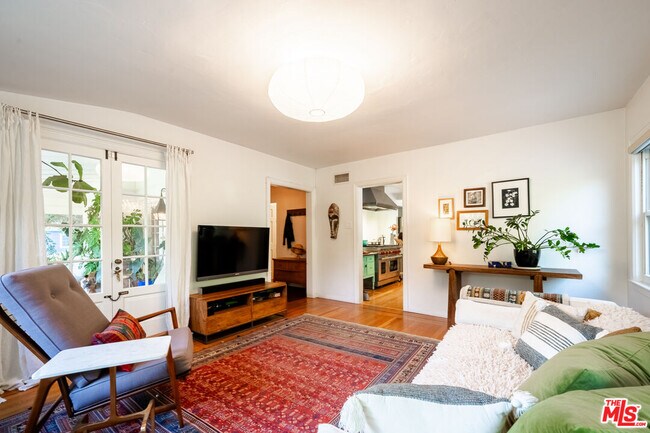 Building Photo - 17401 Londelius St