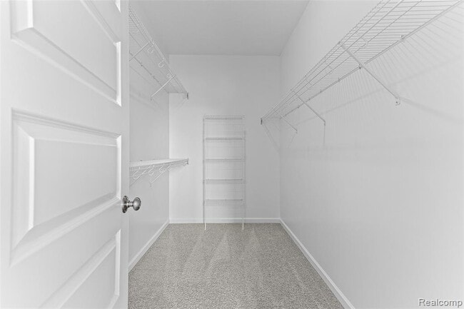 Building Photo - 711 W Windward Way