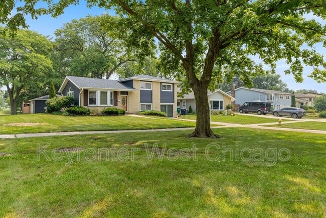 Building Photo - 1003 S Finley Rd
