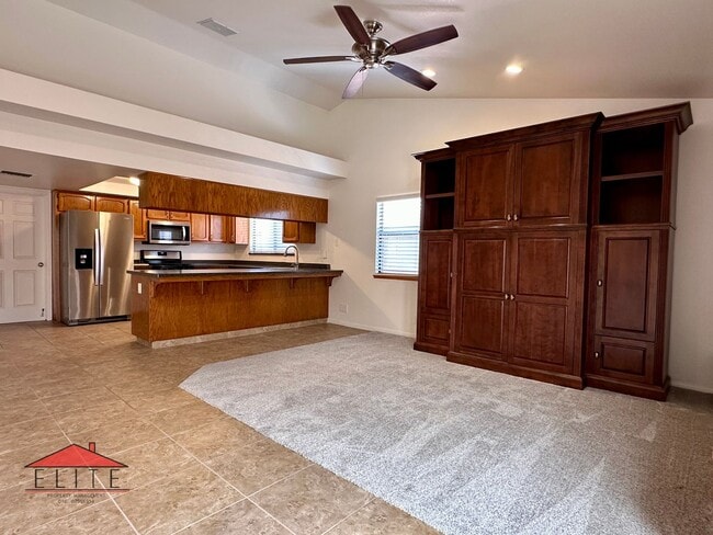 Building Photo - BEAUTIFUL HERITAGE HOME AVAILABLE NOW!