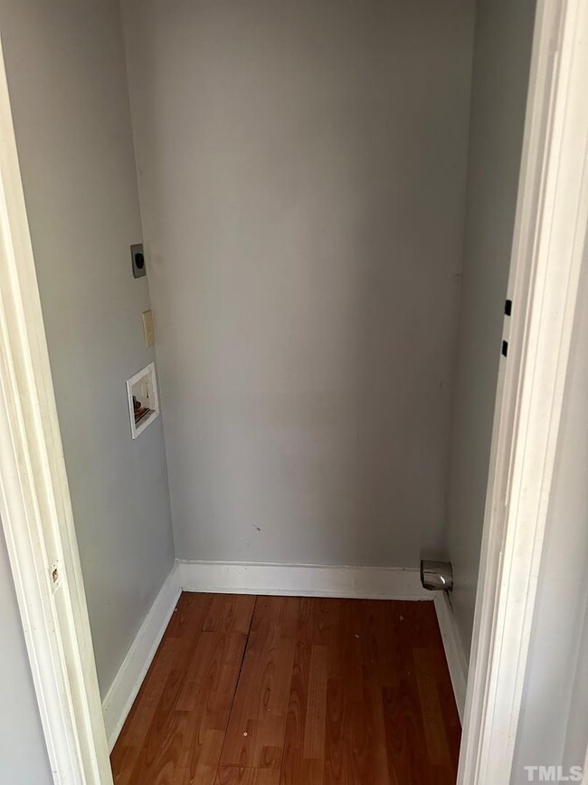 Building Photo - Your Own Home and Yard Centrally Located 3...