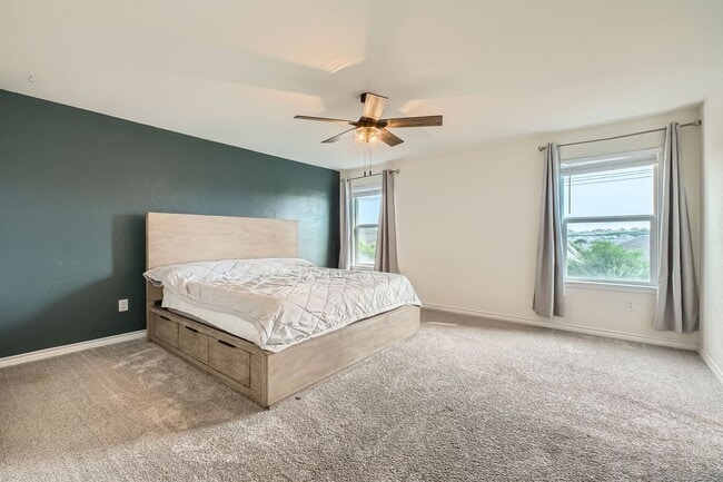 Building Photo - Convenient to Lackland!