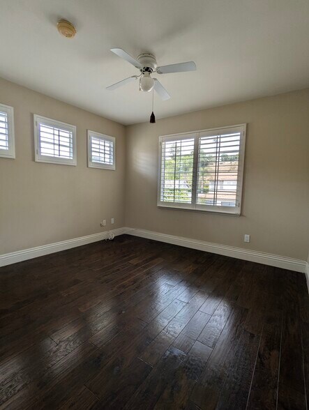 Building Photo - 2300 Rutland Pl