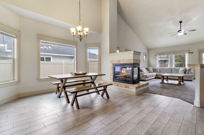 Building Photo - 10976 W Hidden Brook Dr