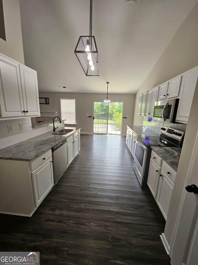 Building Photo - 844 Langley View Ct