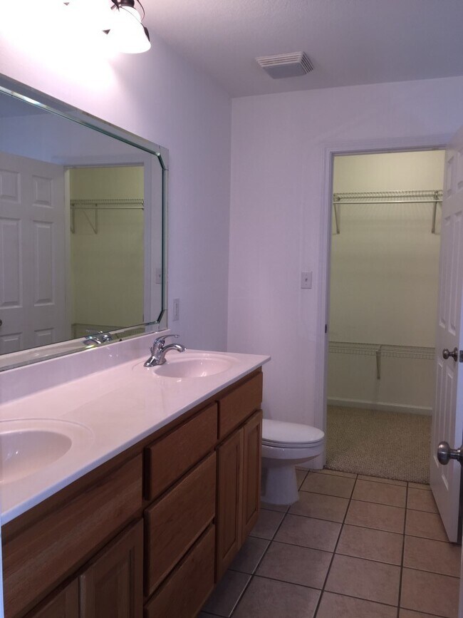Building Photo - Biloxi 3 Bedroom