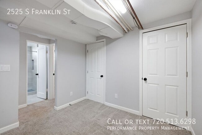 Building Photo - 2525 S Franklin St