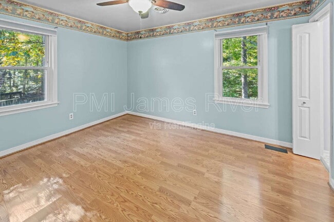 Building Photo - 6866 Sika Ln